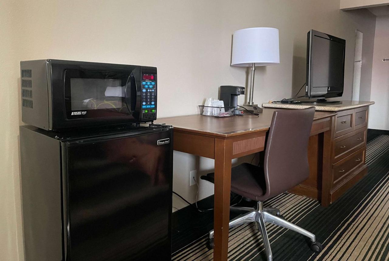 ซูเปอร์ 8 บาย วินด์แฮม จังก์ชันซิตี้ Hotel จังค์ชันซิตี้ ภายนอก รูปภาพ