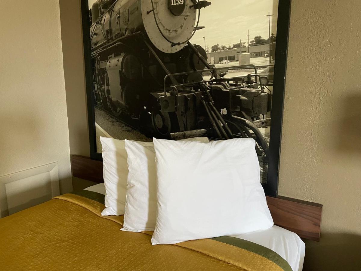 ซูเปอร์ 8 บาย วินด์แฮม จังก์ชันซิตี้ Hotel จังค์ชันซิตี้ ภายนอก รูปภาพ